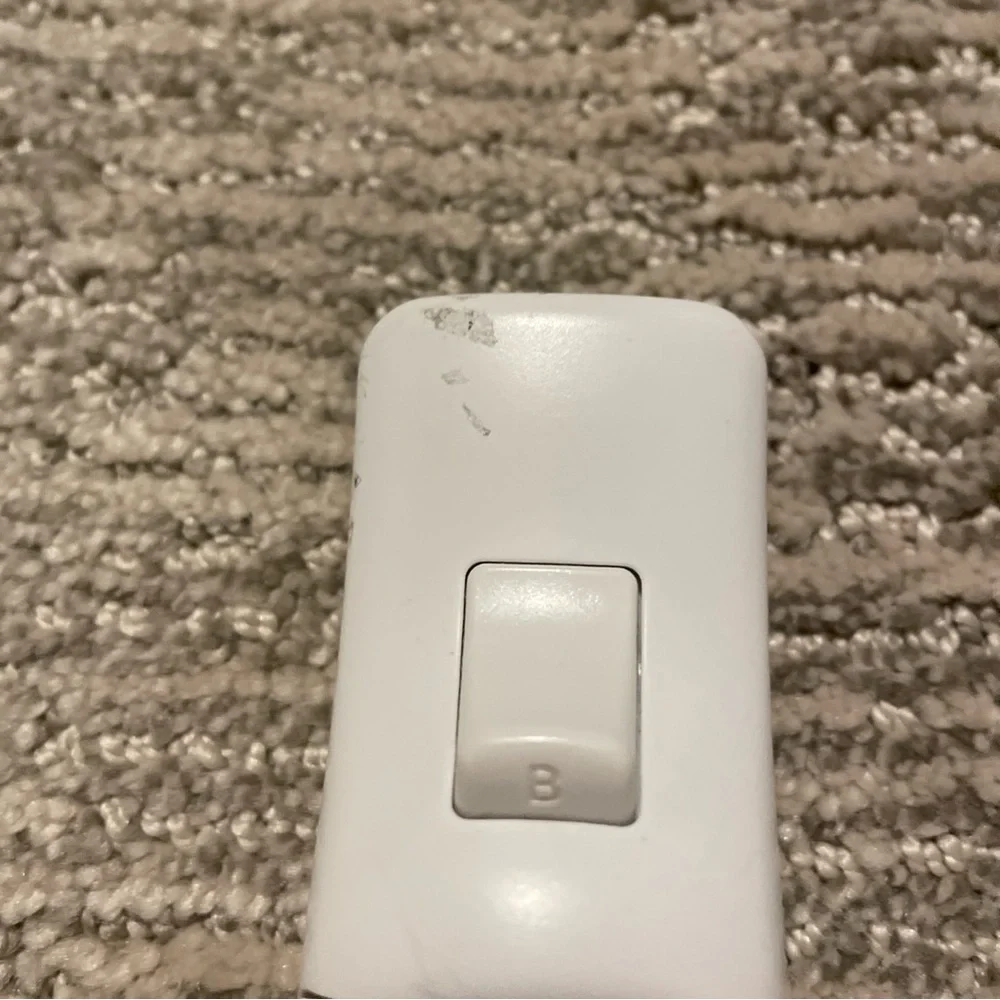 Official OEM Nintendo Wii Remote White Controller With Protective Cases Untested